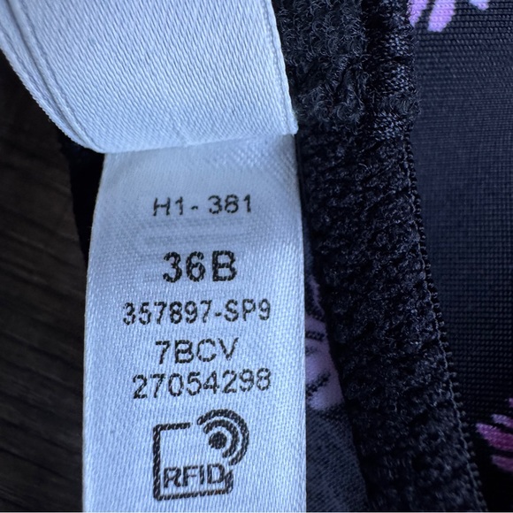 Victoria's Secret Pink Wear Everywhere Push Up Wire-Free Black Floral Bra 36B - Picture 6 of 6